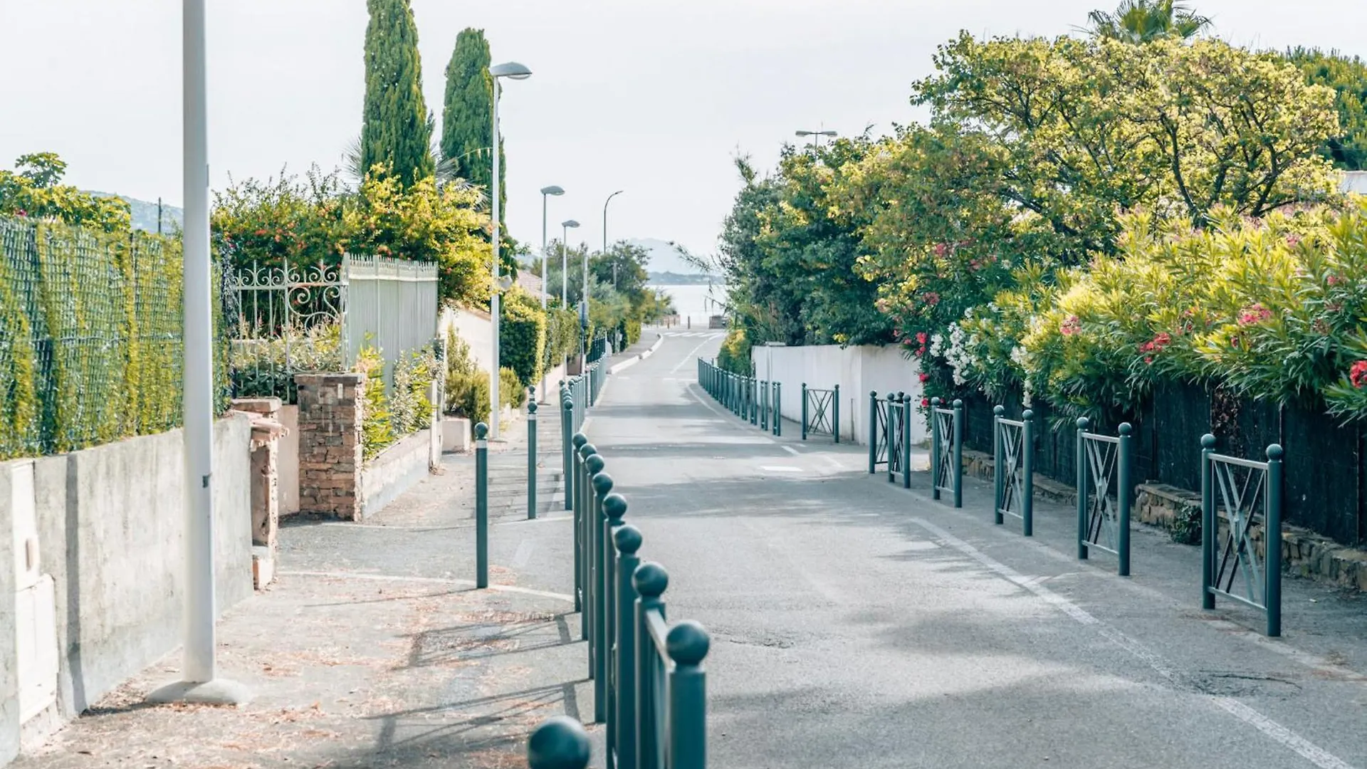 Reve D'Azur En Bord De Mer A La Nartelle Avec Piscine Dans La Residence, Terrasse, Bbq, 2 Chambres 2 Sdb Logement De 35M2 Draps Inclus Sainte-Maxime 0*,  France
