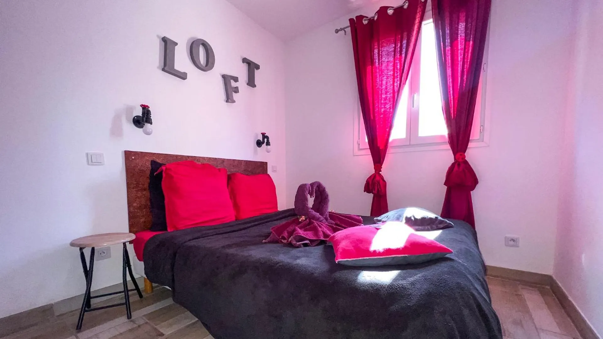 Reve D'Azur En Bord De Mer A La Nartelle Avec Piscine Dans La Residence, Terrasse, Bbq, 2 Chambres 2 Sdb Logement De 35M2 Draps Inclus Sainte-Maxime