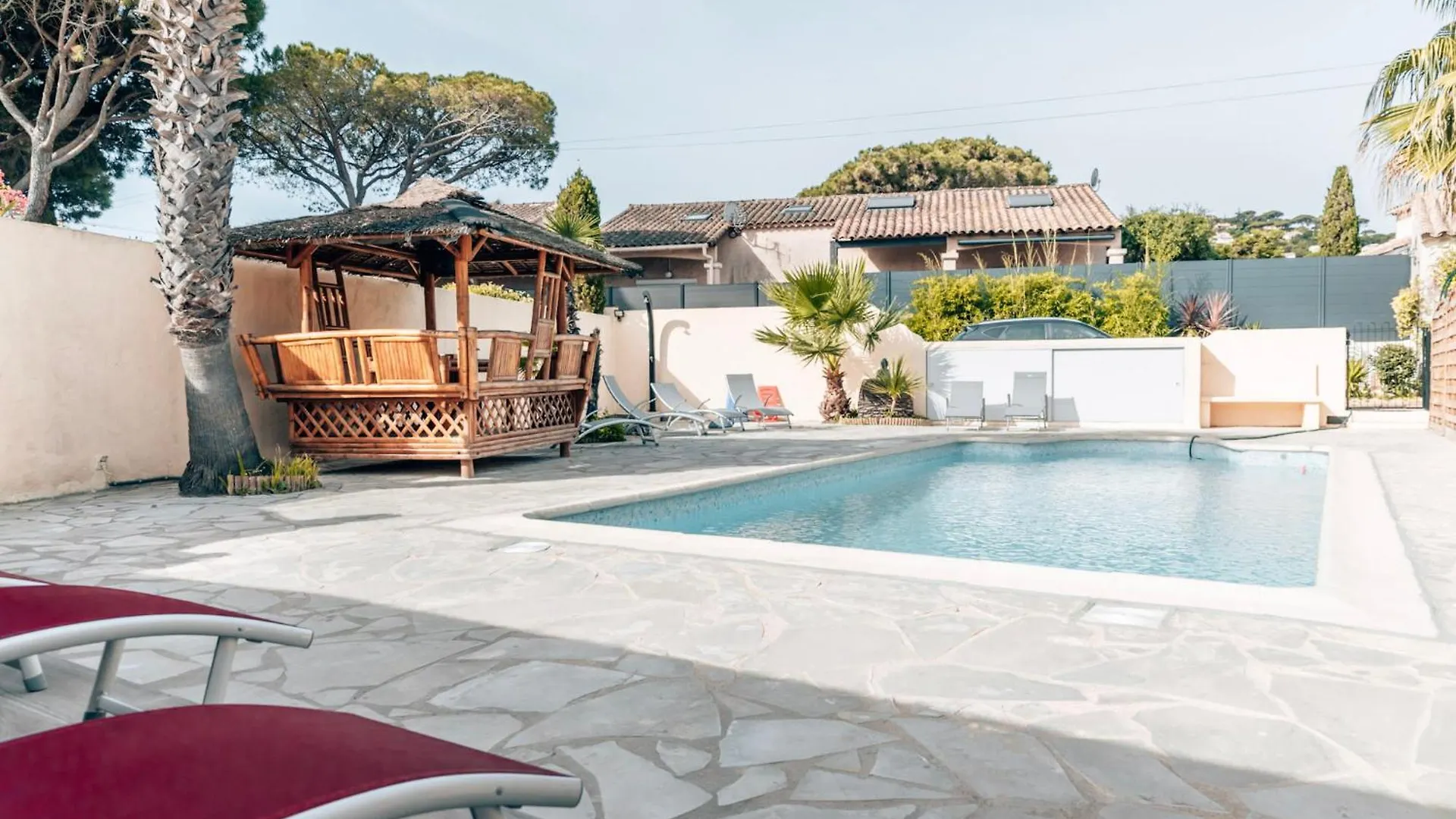 Reve D'Azur En Bord De Mer A La Nartelle Avec Piscine Dans La Residence, Terrasse, Bbq, 2 Chambres 2 Sdb Logement De 35M2 Draps Inclus Sainte-Maxime