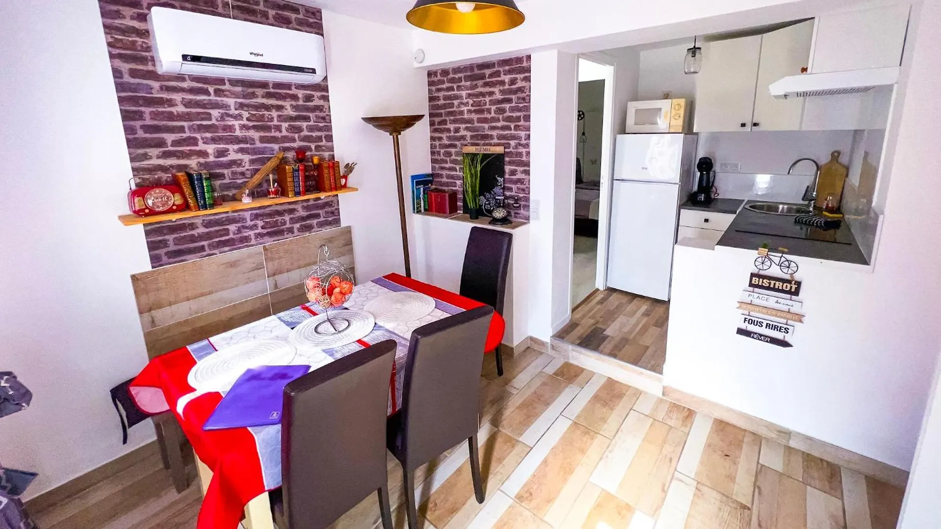 Holiday home Reve D'Azur En Bord De Mer A La Nartelle Avec Piscine Dans La Residence, Terrasse, Bbq, 2 Chambres 2 Sdb Logement De 35M2 Draps Inclus Sainte-Maxime