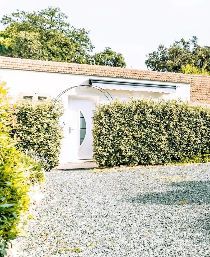 Reve D'Azur En Bord De Mer A La Nartelle Avec Piscine Dans La Residence, Terrasse, Bbq, 2 Chambres 2 Sdb Logement De 35M2 Draps Inclus Sainte-Maxime Holiday home