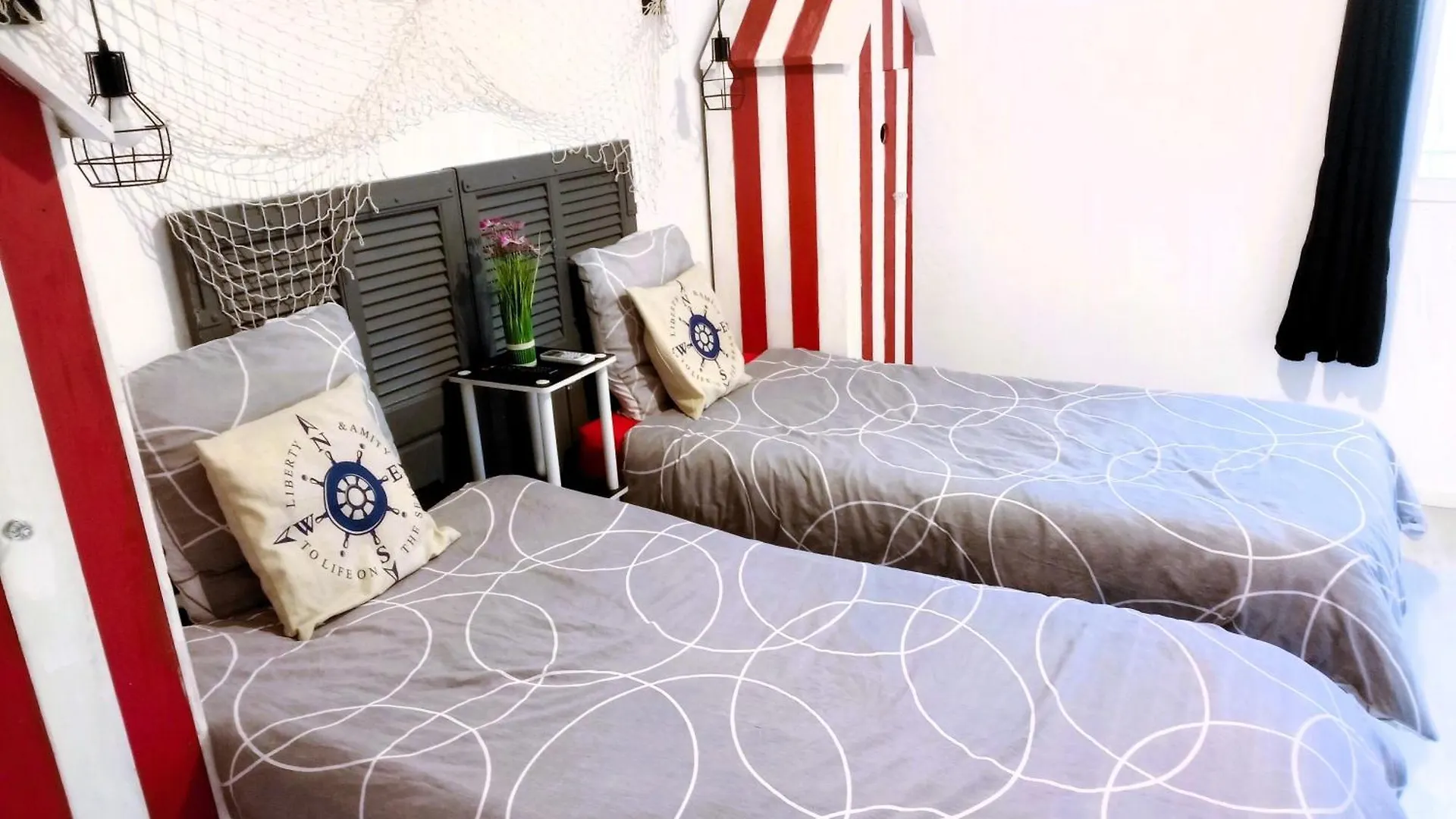 Reve D'Azur En Bord De Mer A La Nartelle Avec Piscine Dans La Residence, Terrasse, Bbq, 2 Chambres 2 Sdb Logement De 35M2 Draps Inclus Sainte-Maxime 0*,